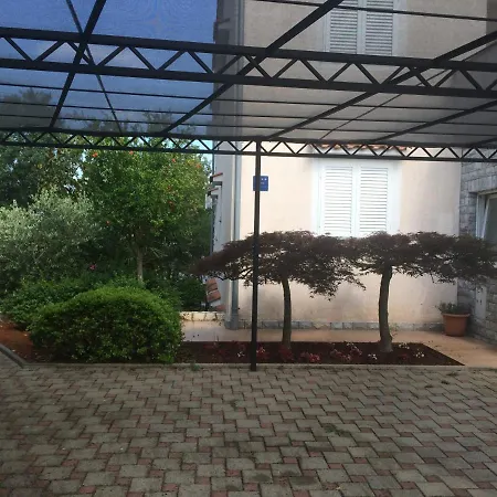 - 3 Apartment *